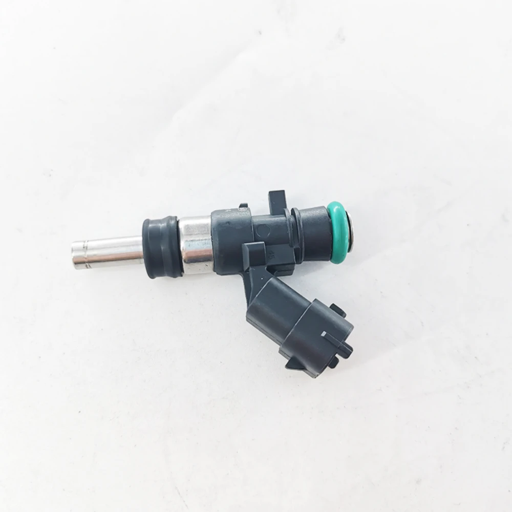 0280158714 0280158701 Single gasoline urea fuel injector for Isuzu Cummins Volvo truck SCR system 0280158714 0280158701