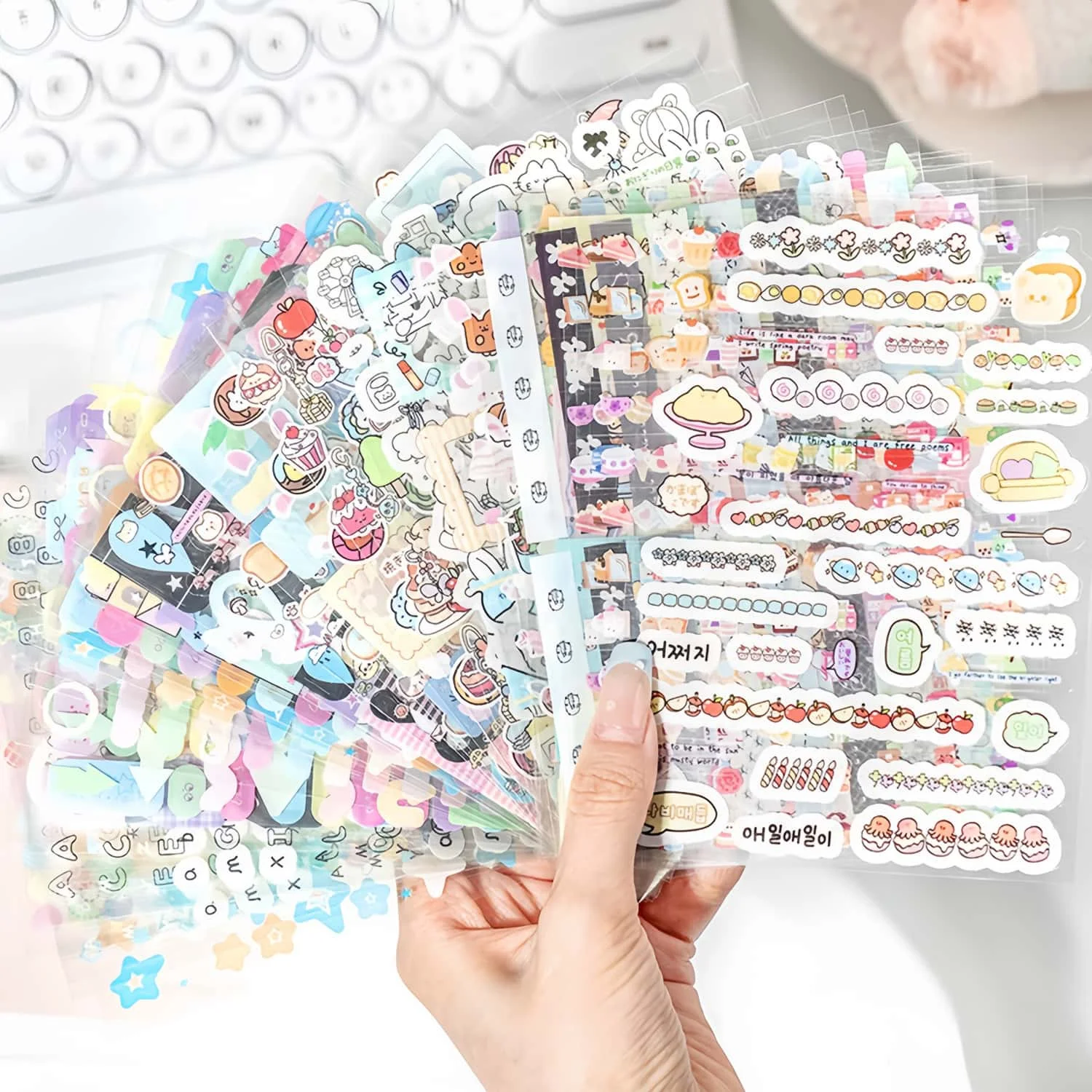 20 Sheets Korean Style Sticker Book - 900+ Cute Mini Deco Elements - Perfect for Journals Toploader Deco & DIY Projects