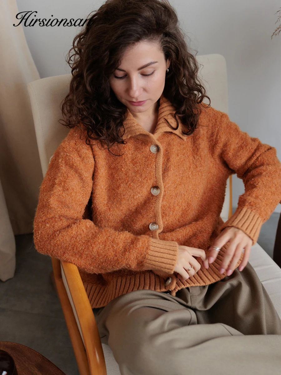 Hirsionsan Elegancki Sweter Damski z Długim Rękawem 2025 Nowy Jednorzędowy Damski Kardigan Casual Miękki Kaszmirowy Dzianinowy Płaszcz Brązowy