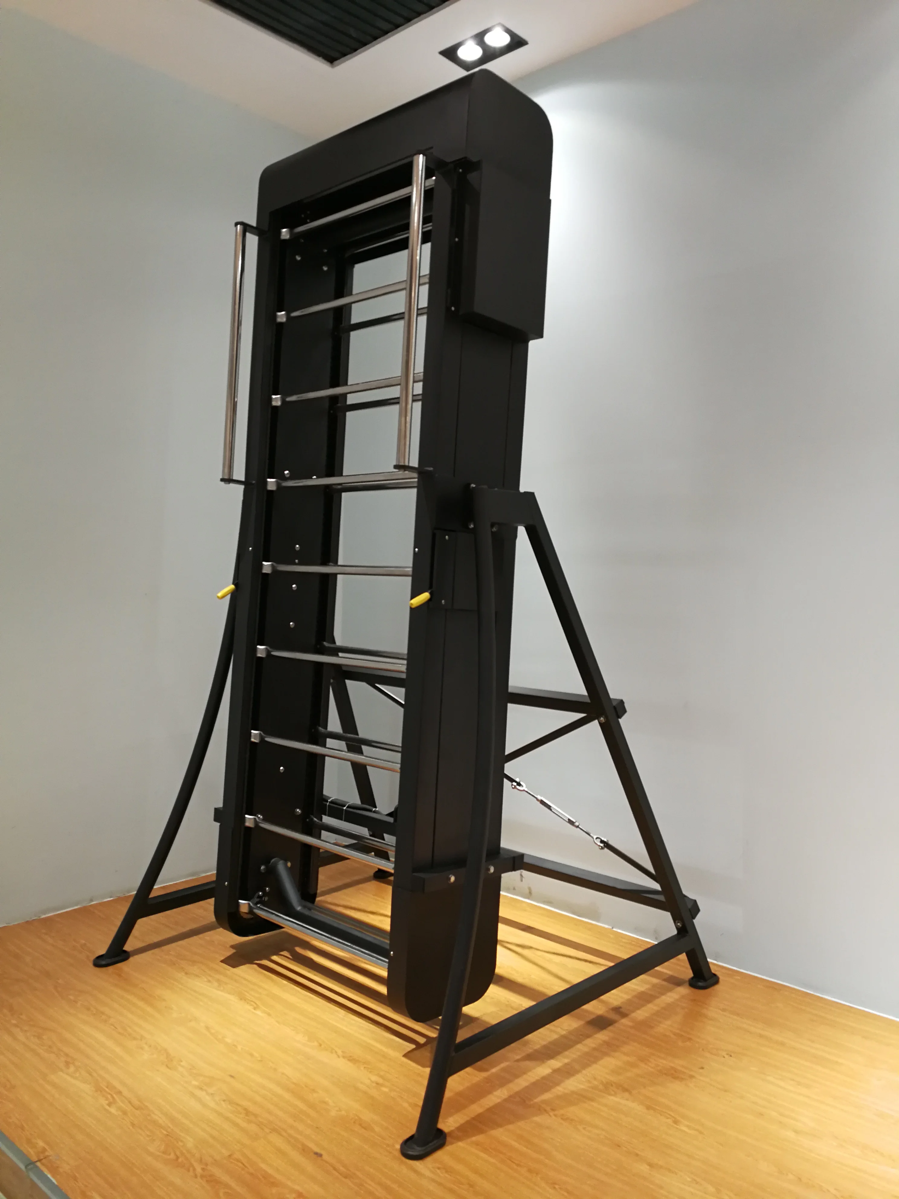 SRJOINFIT Adjustable Angle Climbing Machine High-End Fitness Training Equipment with Adjustable Speed for Exercise
