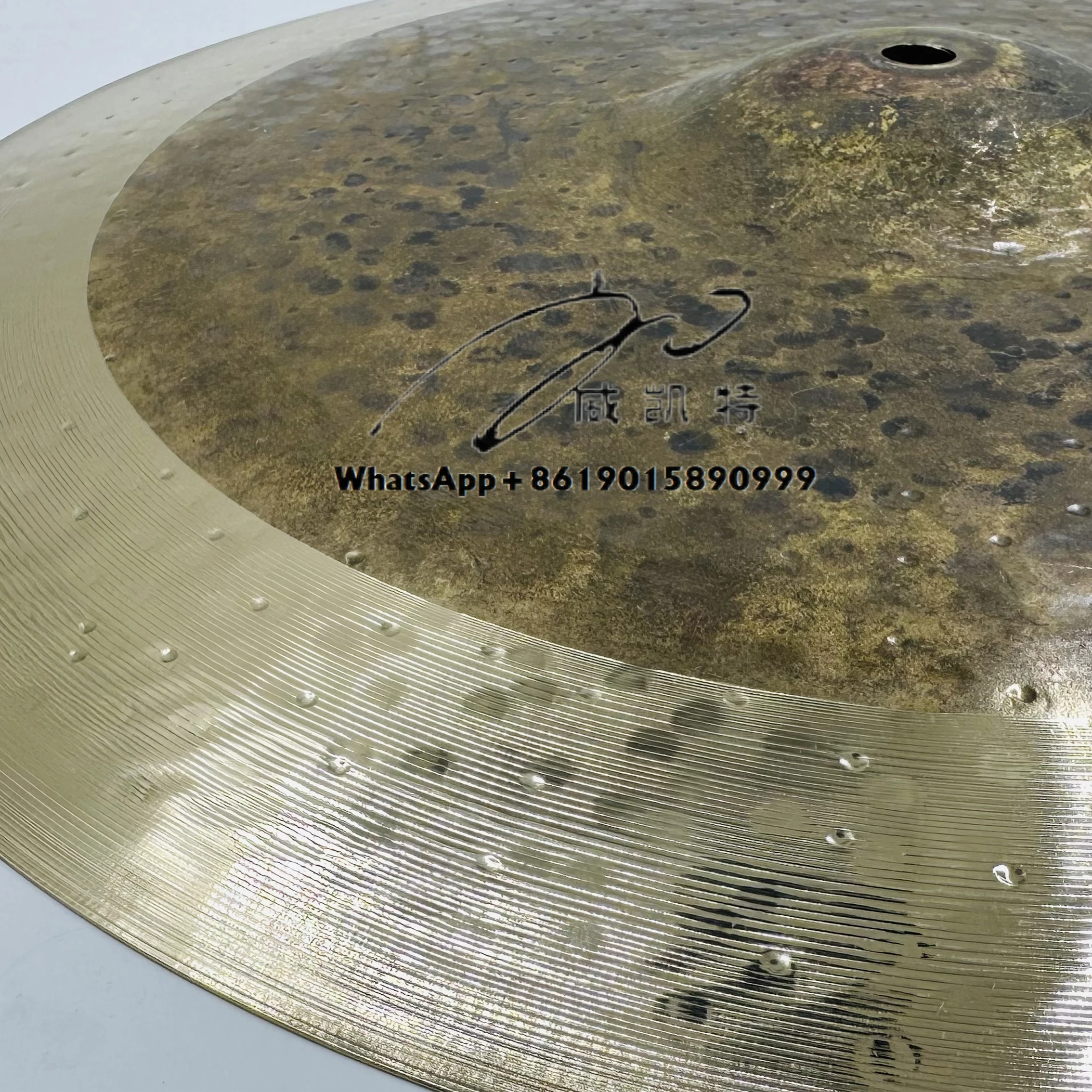 

Direct Factory Supply B20 Bronze Cymbal with Handcrafted Finish for Recording Studios