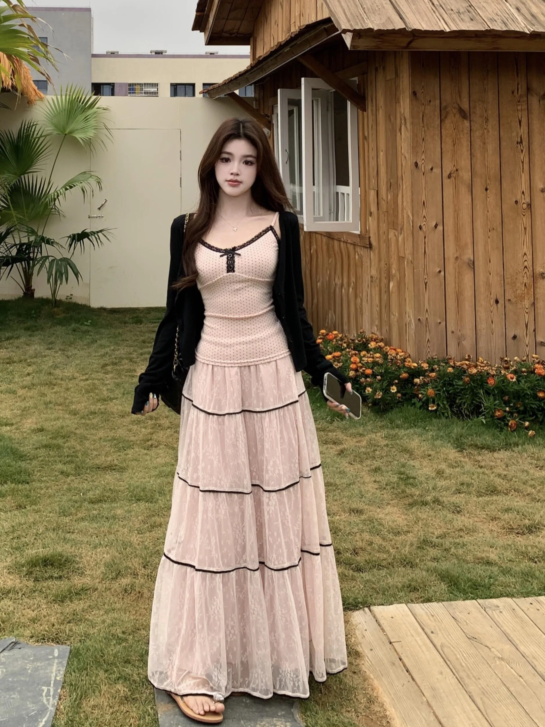 

Женский топ с кружевными вставками и завязками на шее, юбка с высокой талией и сетчатыми полосками, модный летний новый стиль, корейская версия, облегающий крой, большие размеры