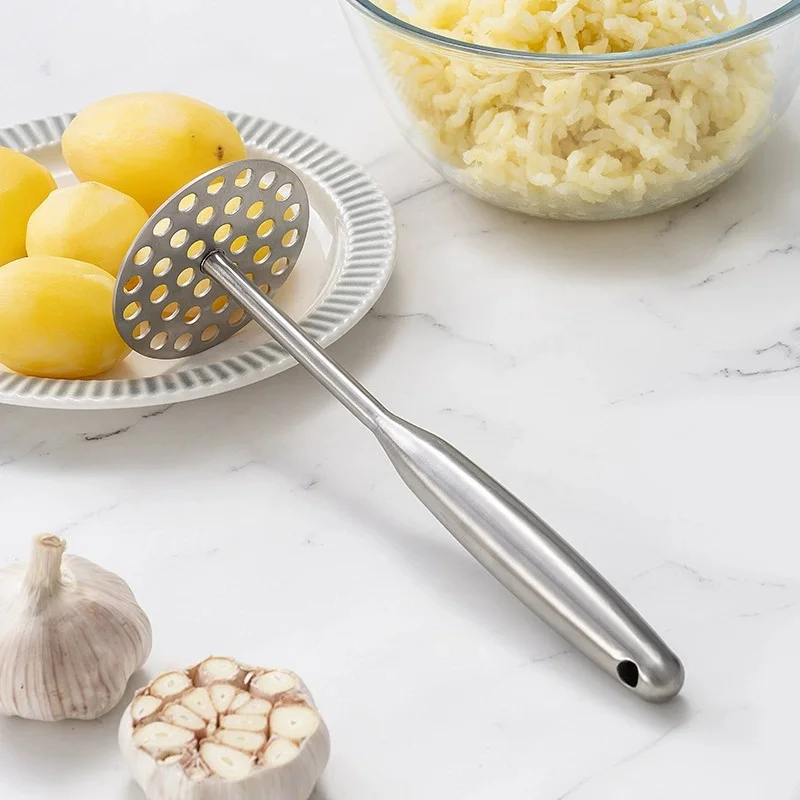 Potato Masher Ricer for Mashed Potatoes Garlic Press Gourmet Making Tools for Fruits Beans Vegetables Avocados Fruit Vegetable