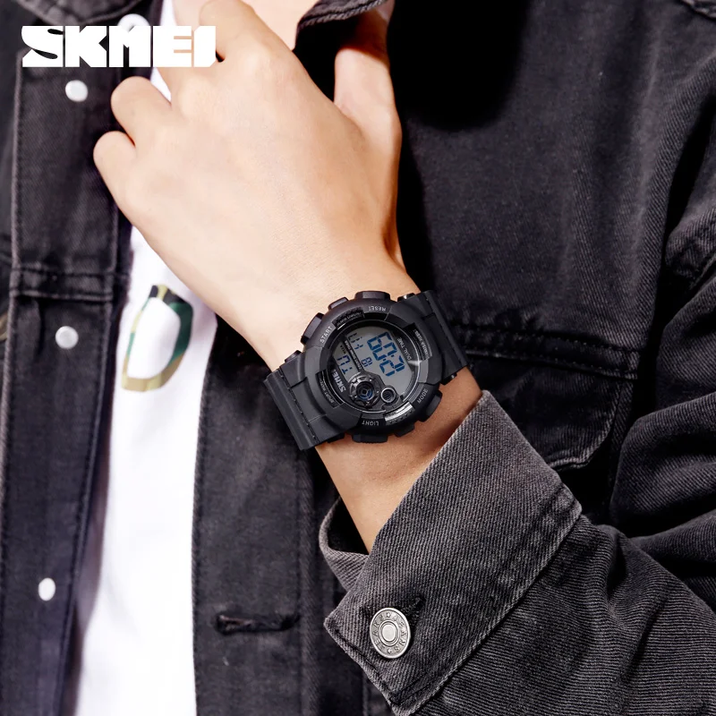 ساعة إلكترونية مقاومة للماء من SKMEI-Men مع شاشة ليد ، ساعة معصم رقمية عسكرية ، مقاومة للماء ، فاخرة ، رياضية ، أو