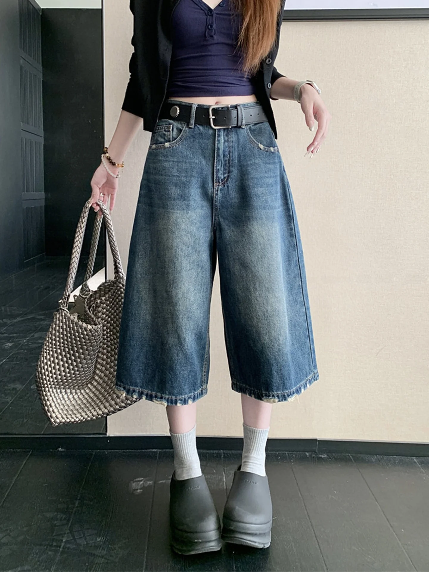 

Washed out Distressed Denim Shorts Women's Summer 2026 New Vintage Straight Leg Commuter Seven Pants Loose Trendy