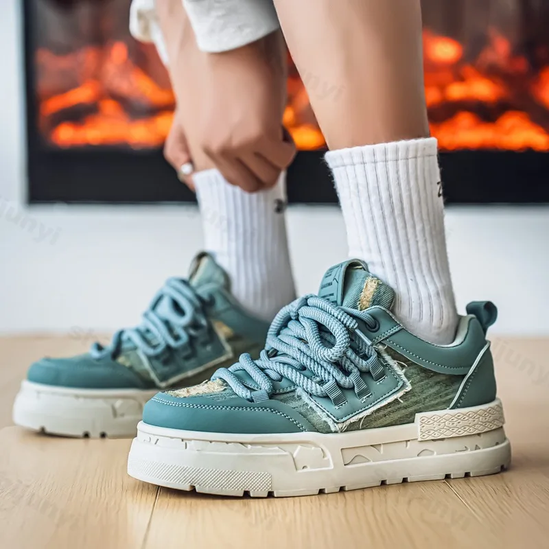 

2025 Autumn New Men's Niche Design Low Top Thick Sole Casual Shoes Fashion Trendy Versatile Comfortable Non Slip Chunky sneakers