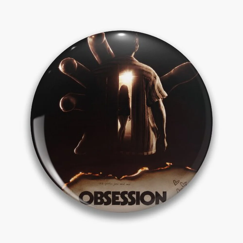 Obsession Movie Pin Holographic Star Heart Pin Brooches Laminated Button Fashion Accessory