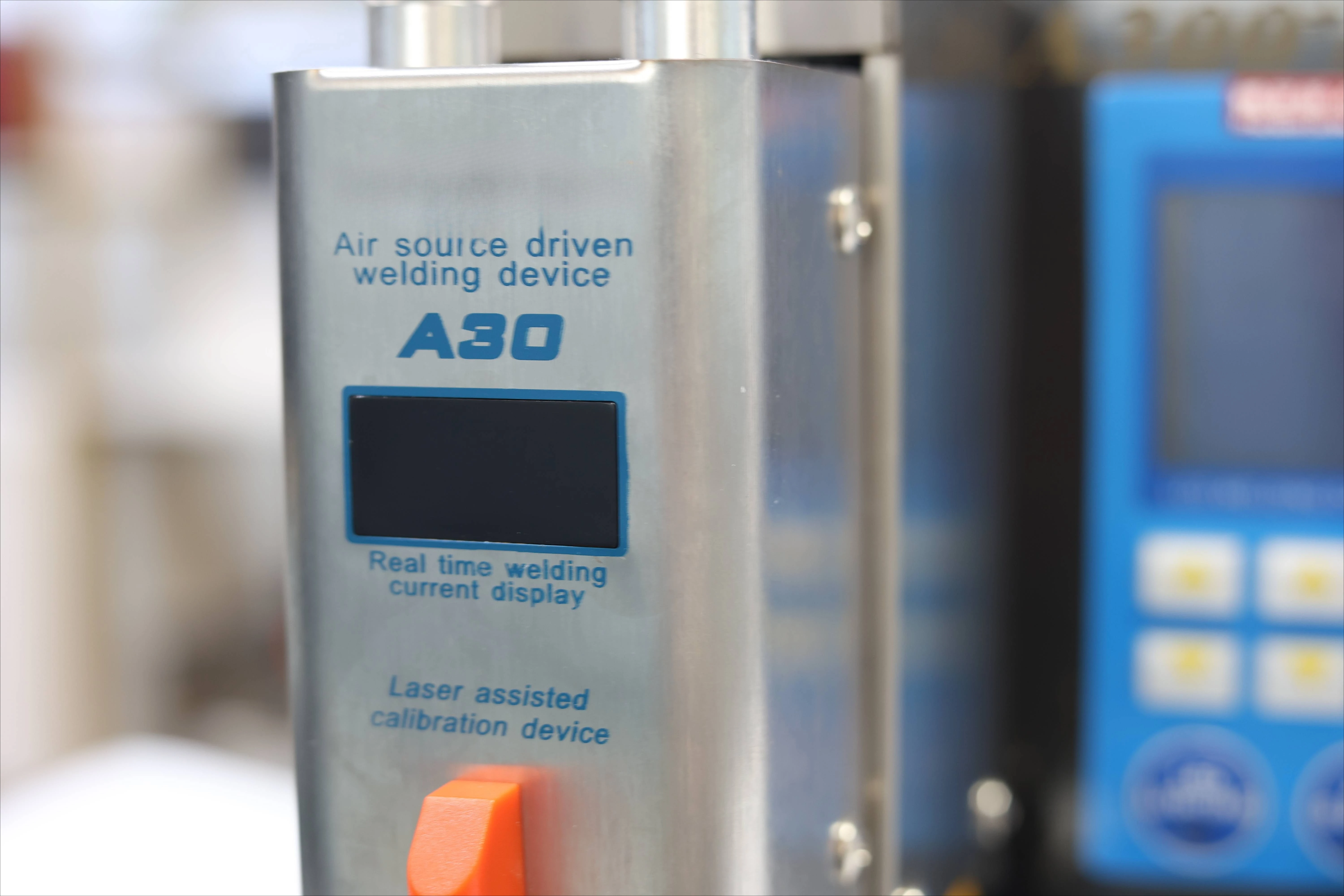 SUNKKO A300+ Pneumatyczna Zgrzewarka Punktowa 220V Maszyna do Zgrzewania Akumulatorów Silnikowych Przemysłowa Nowa Używana Dostępna