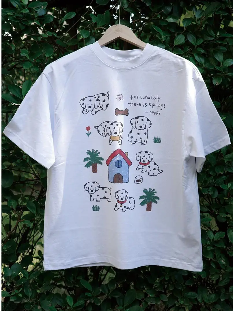 

Летняя белая иллюстрация чернил с граффити на тему собаки далматина, футболка с короткими рукавами для женщин и пар с милым дизайнерским топом с принтом