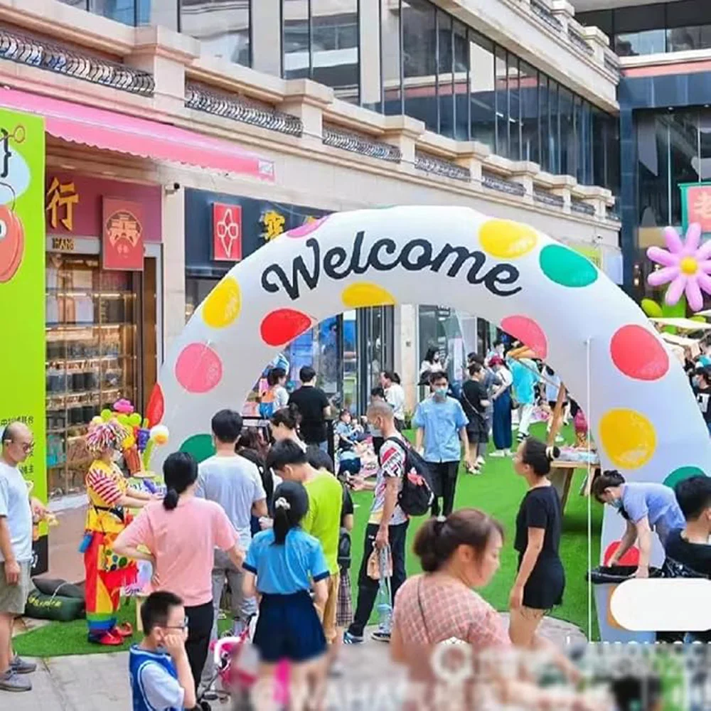 Benutzer definierte aufblasbare Willkommen bogen im Freien mit Punkten Werbung Luftballon Rennen Festival Tor Eingang Torbogen für Event-Dekor