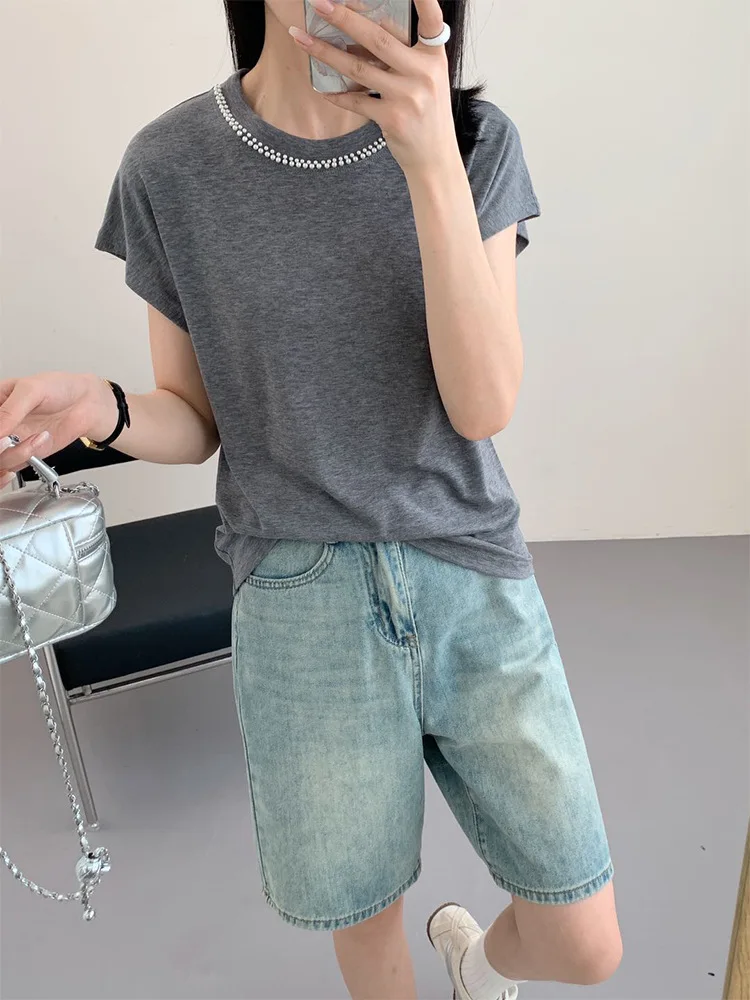 

Лето 2025. Новинка! Женская однотонная футболка с жемчужным воротником уникального дизайна, свободный крой с круглым вырезом и короткими рукавами, элегантная и шикарная