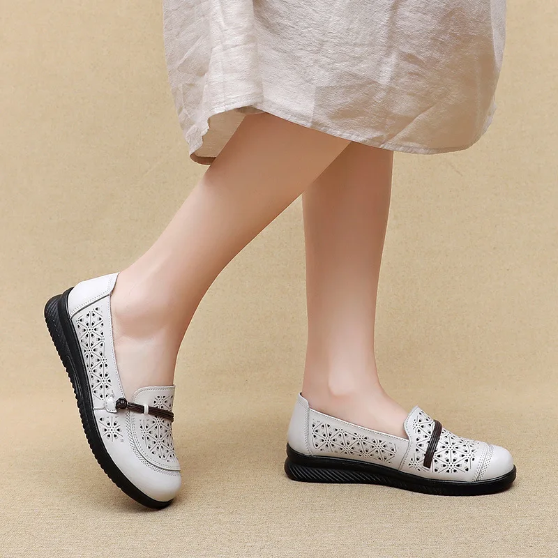 

Elegant Women Mules Shoe Solid Color Leather Summer Slippers Outdoor Casual Walking Slip on Shoe Light Anti-skid Mother Footwear