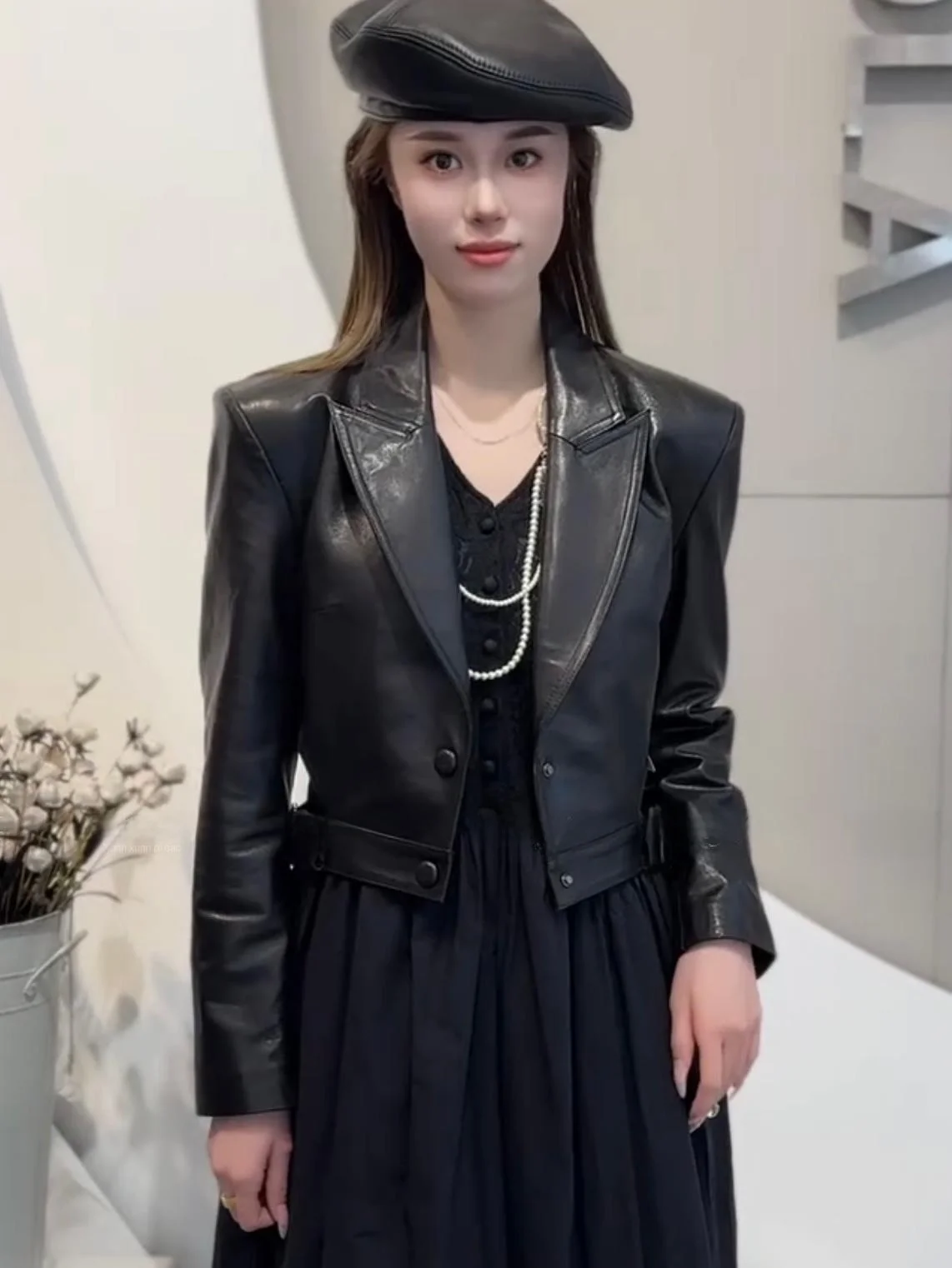 

Spring New Faion ort Motorcycle Leather Jaet Women's Trendy oulder Pad Flip Collar Sli Commute Sle Long Sve