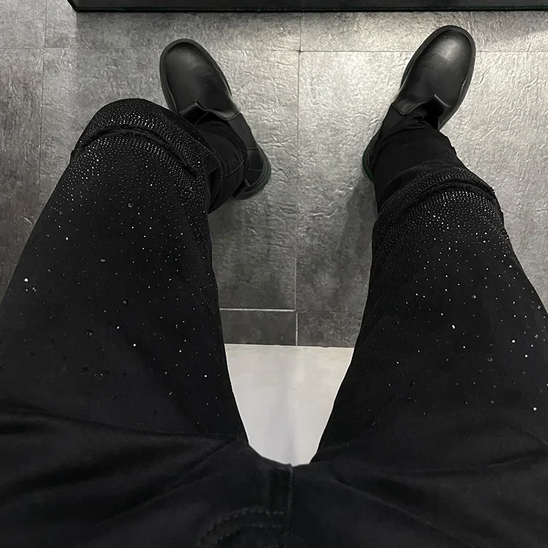 Calça jeans stretch justa com strass preto masculino, calça comprida casual, design rasgado falso, roupas de outono, roupas para homens, 2023