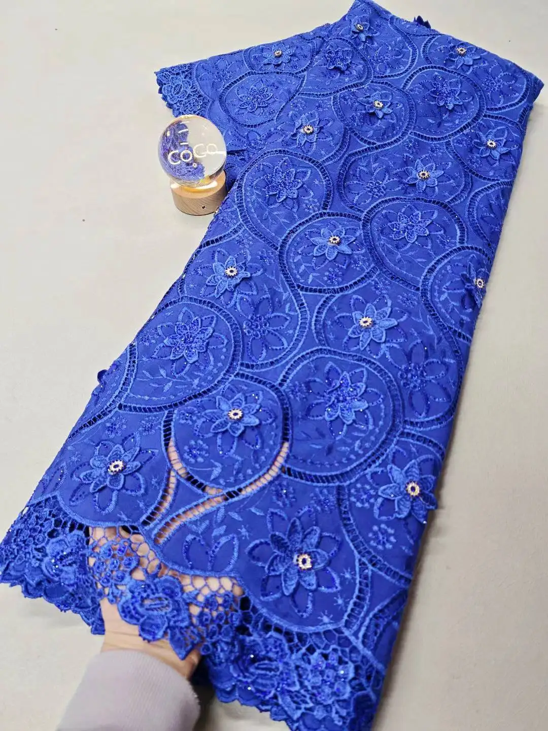 

2026 New African Lace Fabric 5Yards Nigerian Tulle Embroidered Bridal Gown Material Soft Cotton Damask for Wedding Party Dresses