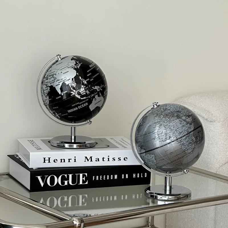 Creative Ferris wheel perpetual motion instrument, globe desktop ornament. Living room study office home goods gift