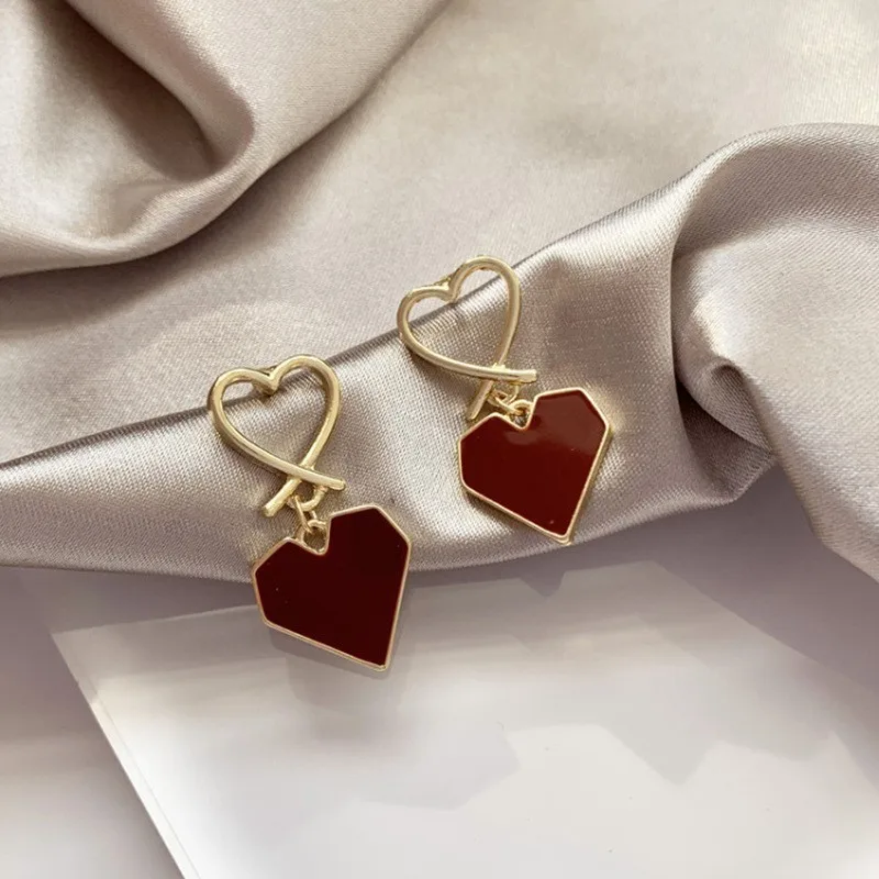 Sweet Romance Heart Drop Earrings for Women Party Fashion Jewelry Hollow Out Wine Red Enamel Oil Heart Dangle Earrings