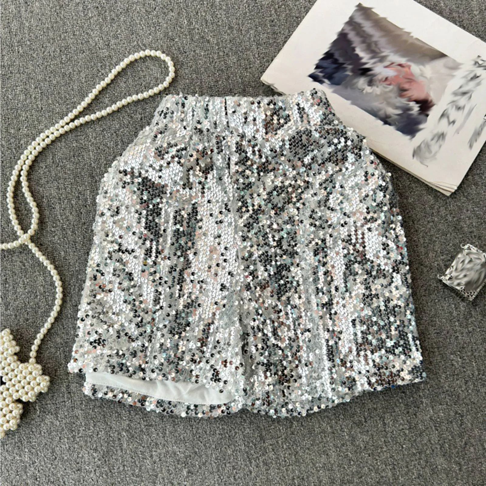 European and American Sexy Elastic High Waisted Sparkling Sequin Shorts Women's Fashion Silver Glitter Sequins A-line Mini Skirt