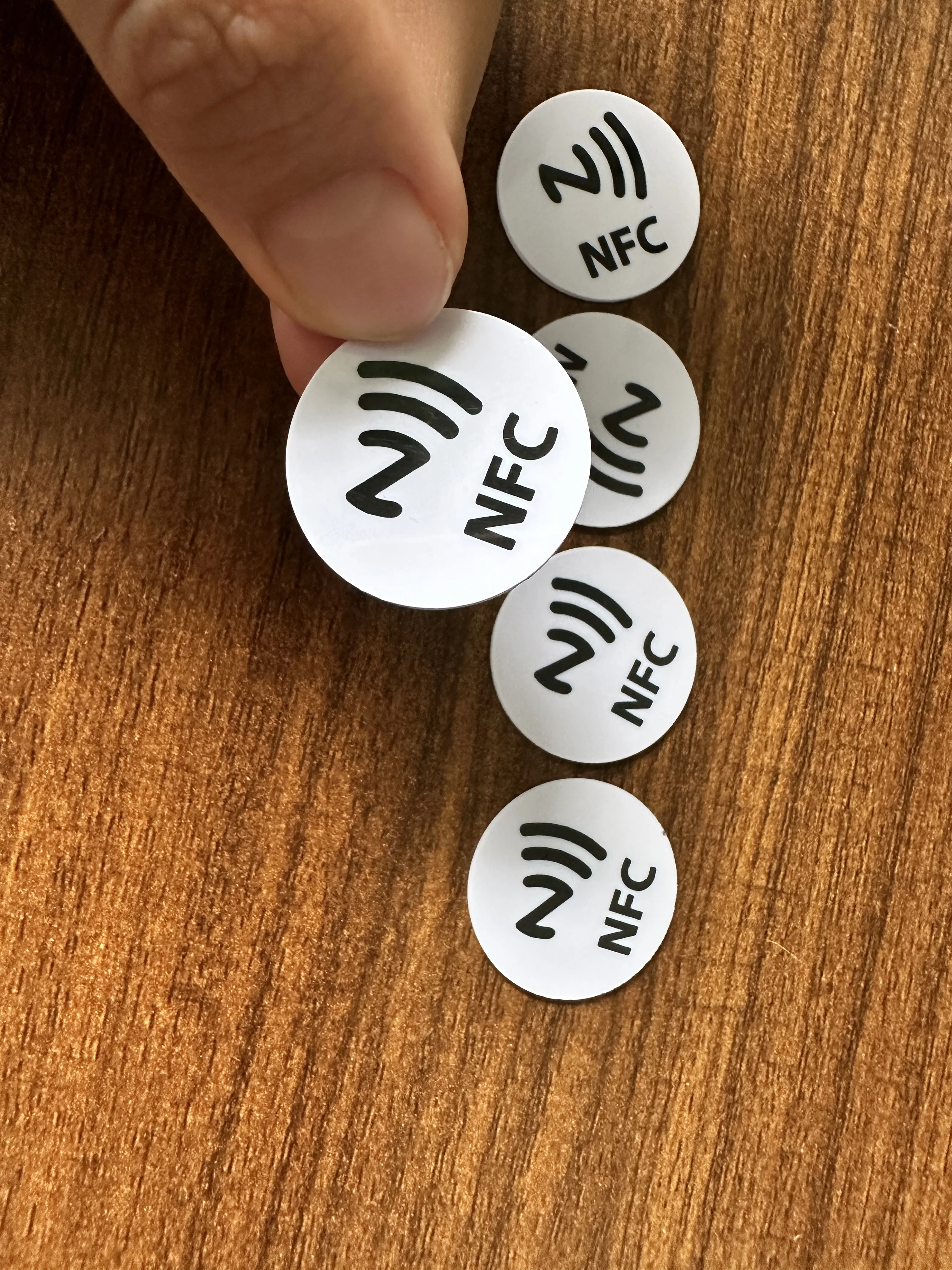 20/50pcs 25mm 13.56Mhz NFC Sticker Adhesive Coin Cards Tags NFC215 PVC Waterproof For All NFC Phones