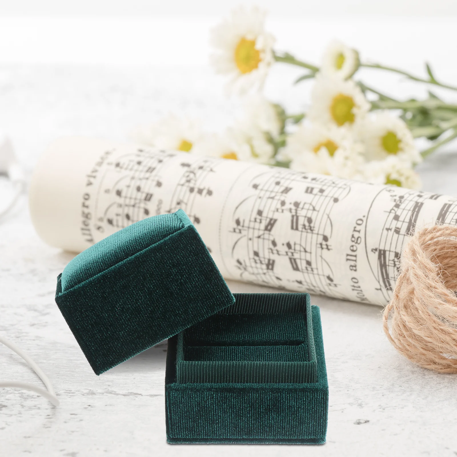 

1Pcs Portable Lightweight Ring Storage Box Flannelette Jewelry Case for Women Girls Friends Ring Box Jewelry Case