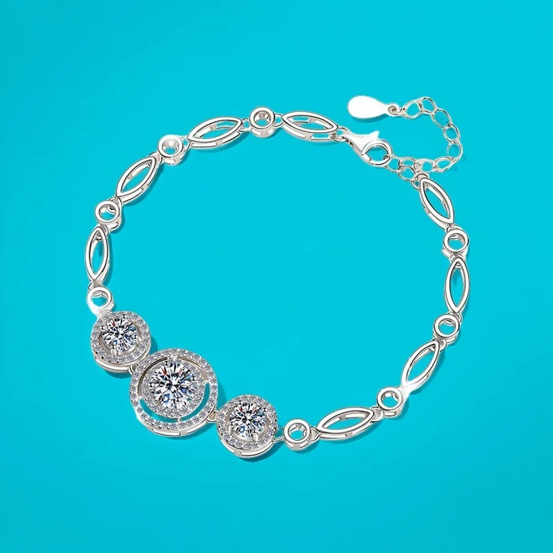 

2CT 2025 TRENDING ROUND CLAW SILVER BRACELET MOISSANITE GEMSTONE GRA CERTIFIED LIGHT LUXURY JEWELRY VERSATILE STYLISH MODERN