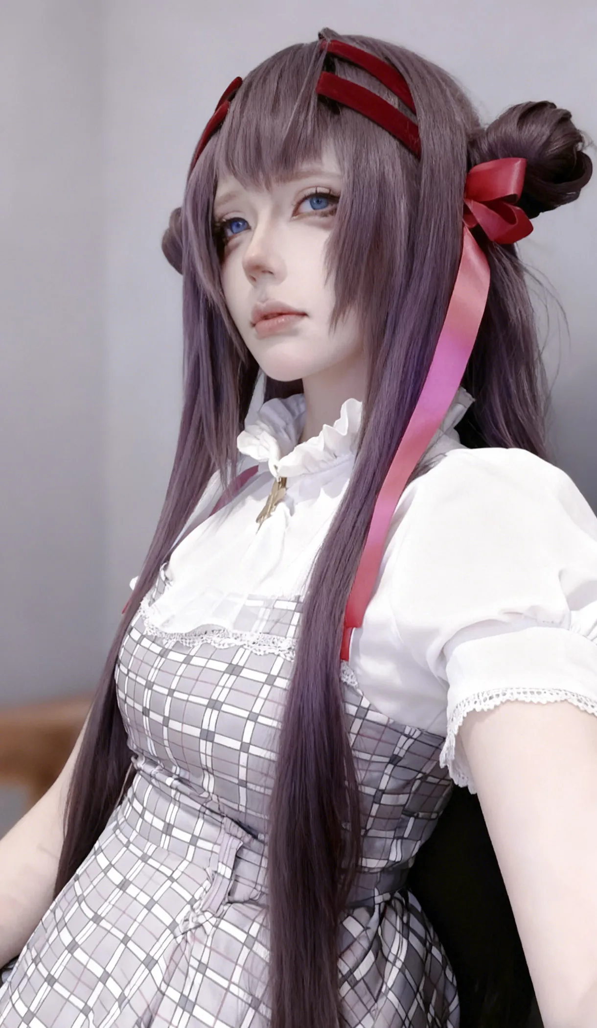 

GAME Manakashi no Yuri wa Akaku Somar Kanzaki Manami Cosplay Wig gray purple Long hair Synthetic Wig+Wig cap Party Halloween Wig