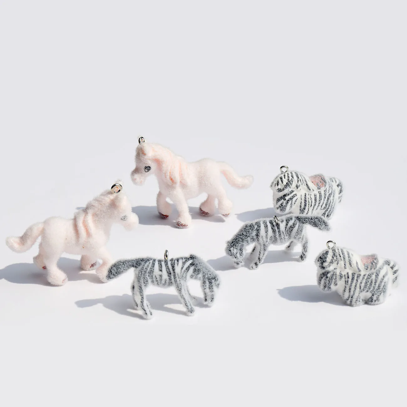 

10pcs Resin Flocking Pony Charms Jewelry Making DIY Jewelry Keychain Luggage Mobile Phone Chain Accessories