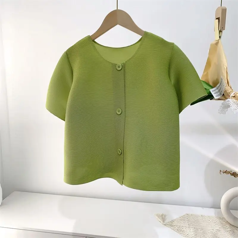 

Women's short sleeved summer new style short sleeved thin air-conditioned cardigan single breasted pleated top for women