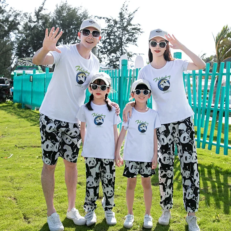 

Family Matching Outfits Summer Plus Size Mother Daughter Father Son Panda Two-piece T-shirts + Shorts Matching Couple Outfits