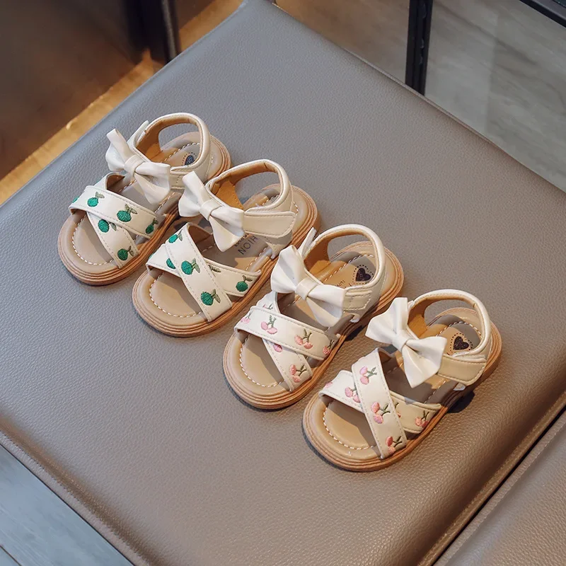 

Baby Girls Leather Sandals Princess Sweet Kids Beach Sandals Summer New Children Toddlers Bow Sandals Embroidery Fruit Fashion