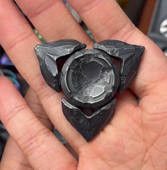 Used EDC Magic Play Wu Stone Pattern Three Pages fidget slider decompression toy
