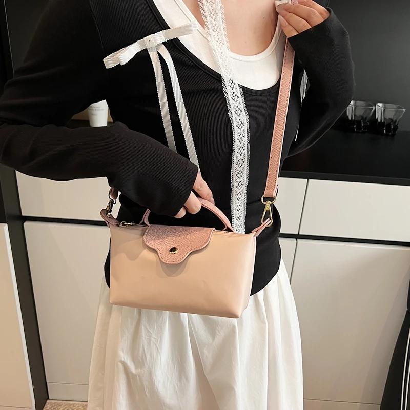 

High-End Minimalist Luxury Leather Crossbody Bag for Women Elegant Vintage Designer Tote Purse Stylish Solid Color Commuter Bag