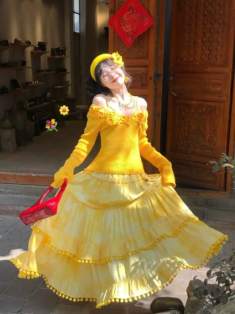 

Two Piece Sets Womens Outifits Spring and Summer New High-end Designed Temperature Three-dimensional Flower Sweater and Skirt