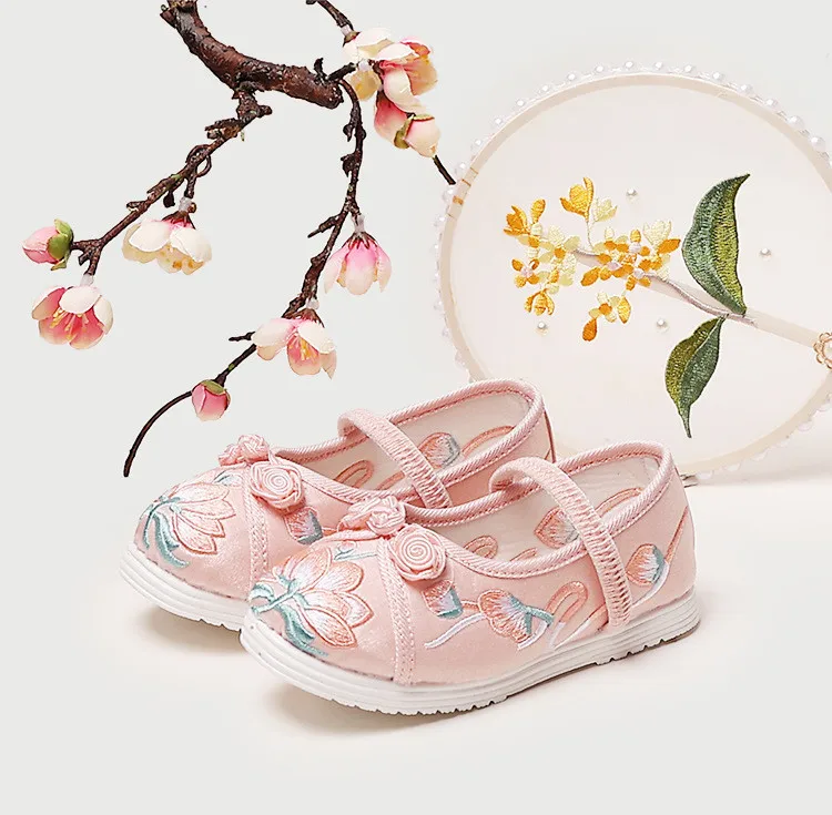 Chinese Style Kids Girls Cotton Cloth Hanfu Shoes Traditional Vintage Ethnic Embroidery Flower Children Baby Girl Shoes 2022 New