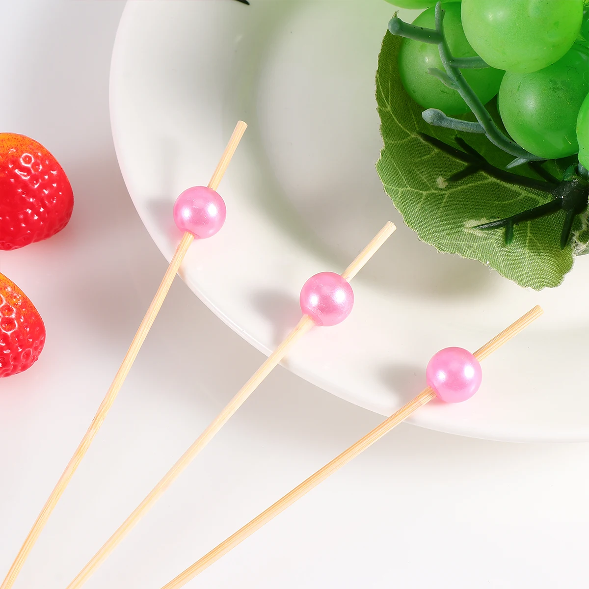 

300 Pcs Fruit Sticks Picks Pearls Cocktail Bamboo Toothpicks Handmade Elegant Decor Easy Garnish Bar KTV Home Clubs Bartender