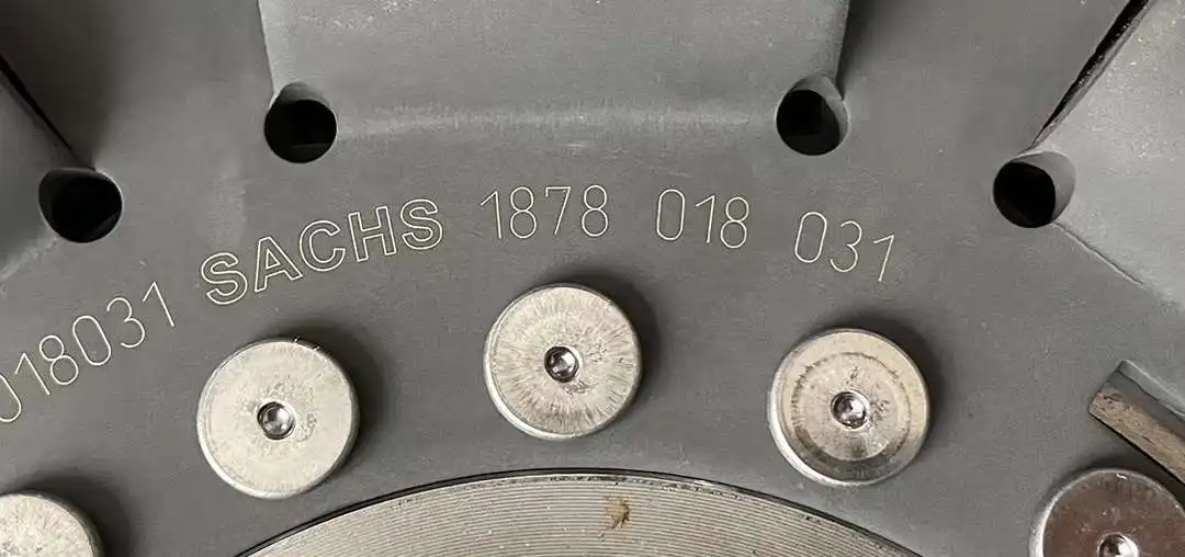 원래 품질의 클러치 압력 플레이트가 있는 ZF용 SACHS Cluth 압력 플레이트 1878 018 031 1878018031
