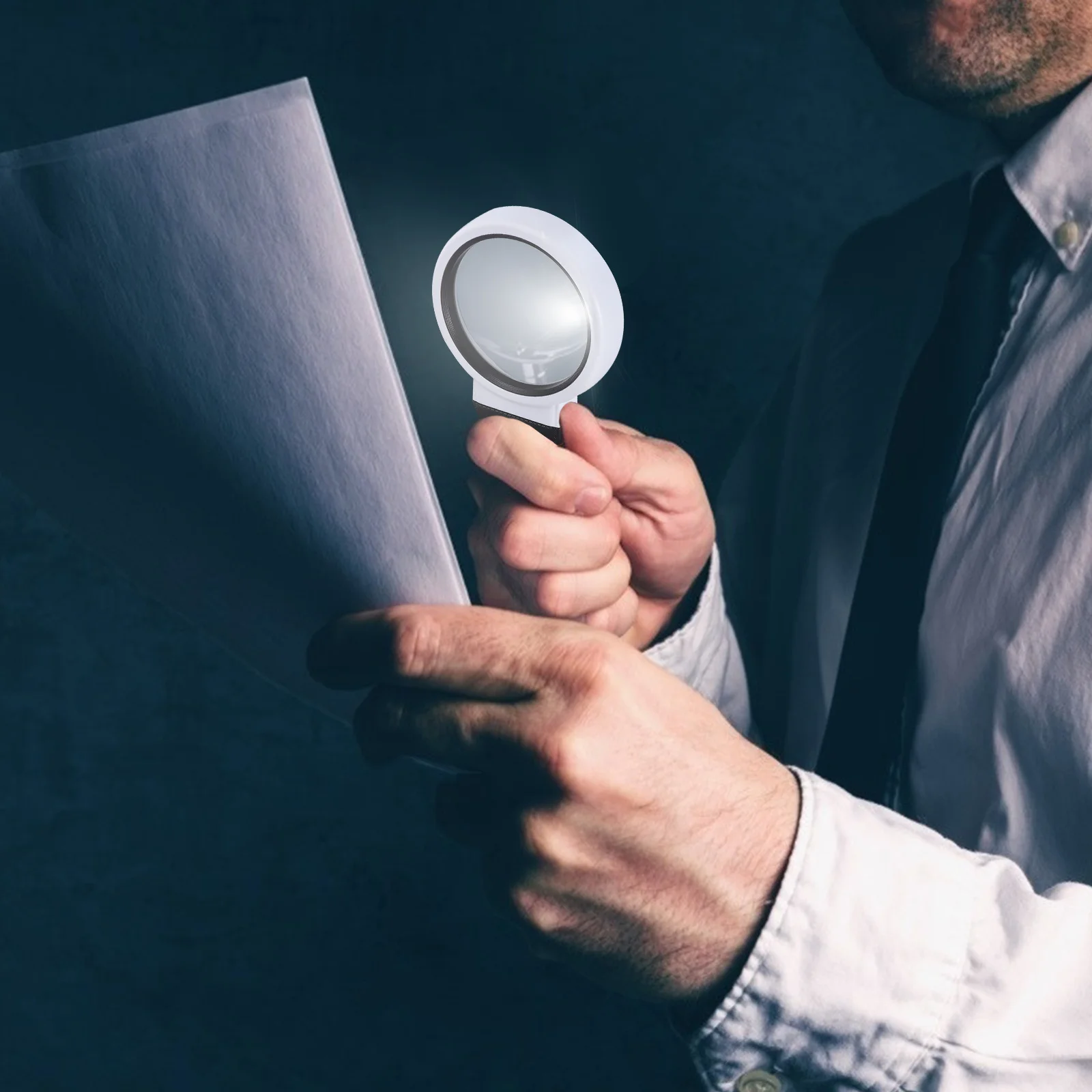 

Lightweight LED Desktop Magnifying Glass Handheld Standing Ruler for Reading Crafts Magnifying Glass Standing Magnifier