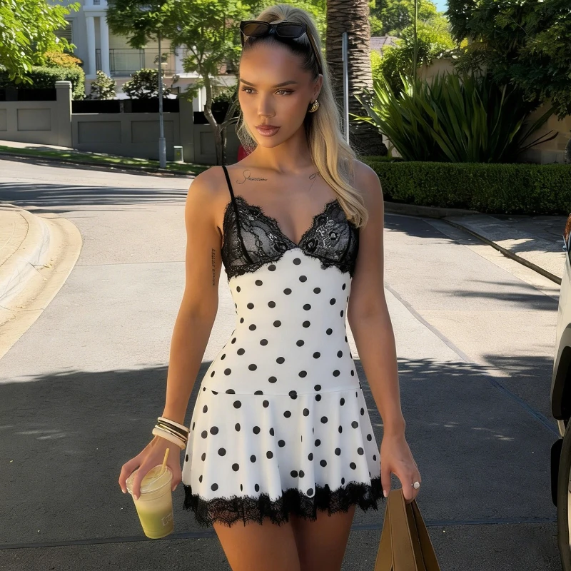 

TARUXY Elegant Polka Dot Strappy Dress Women Lace Paneled Color Block Street Style Casual A Line Dress Summer Party Club Dresses