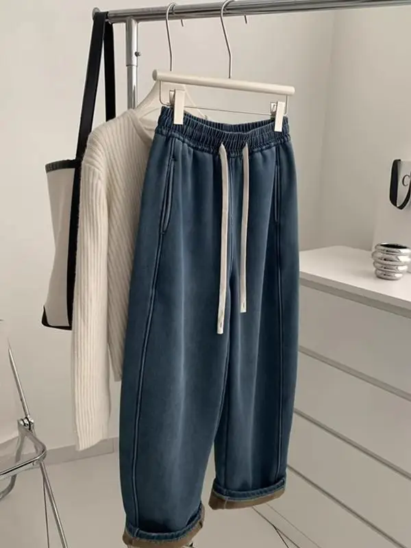 

Retro American Washed Denim Blue Fleece Wide Leg Pants Women's Patchwork Straight Cut Winter Warm Scythe Pants Commute Style