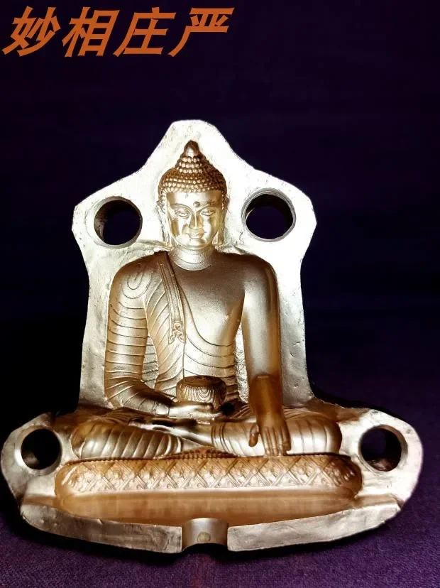 7cm three-dimensional brass TSATSA mold Shakyamuni Buddha, need to be scheduled, the goods are shipped within  two months