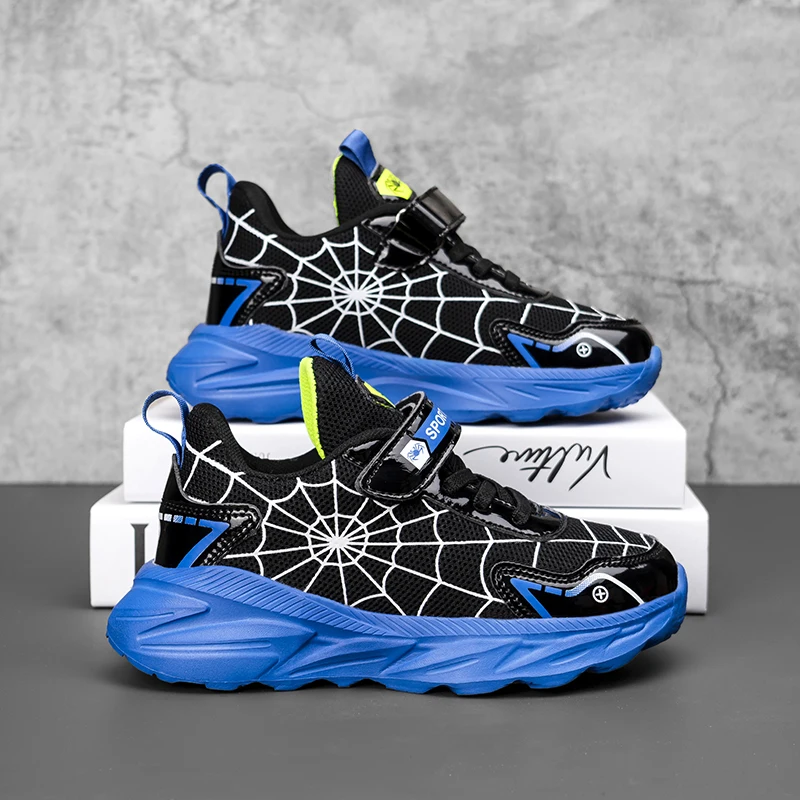 

A pair of children's four-season mesh sports shoes, thick-soled wear-resistant and comfortable casual shoes, sizes 28-37，JS-833