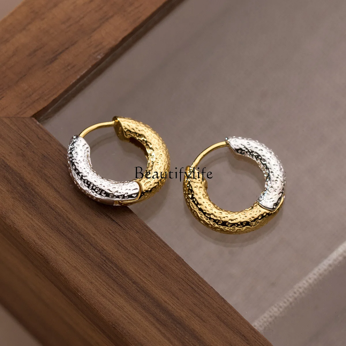 

Mori simple concave-convex surface round color matching ear buckle small personality temperament fashion