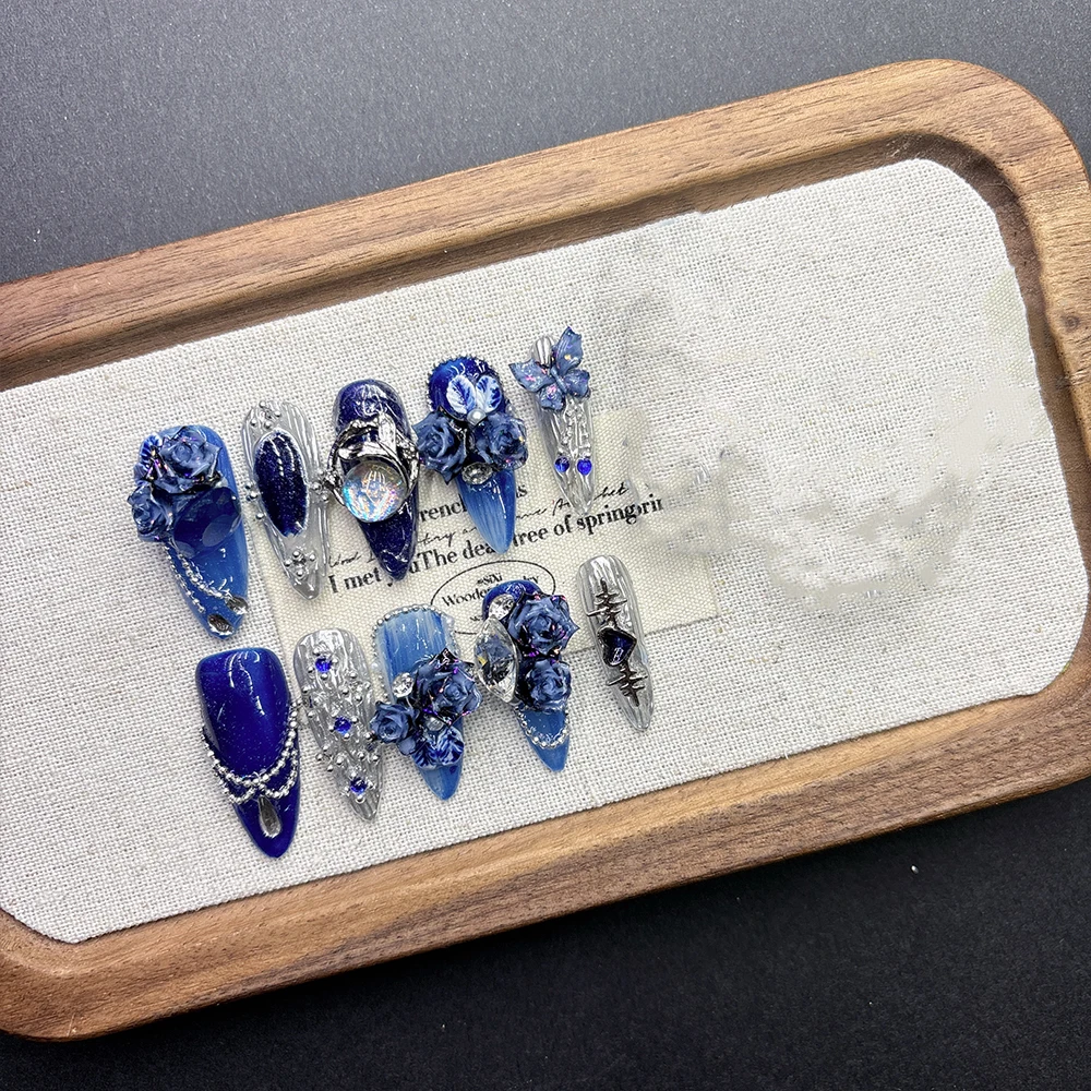 Deep Blue Dream Press On Nails With 3d Rose And Iridescent Gems_voghion.com