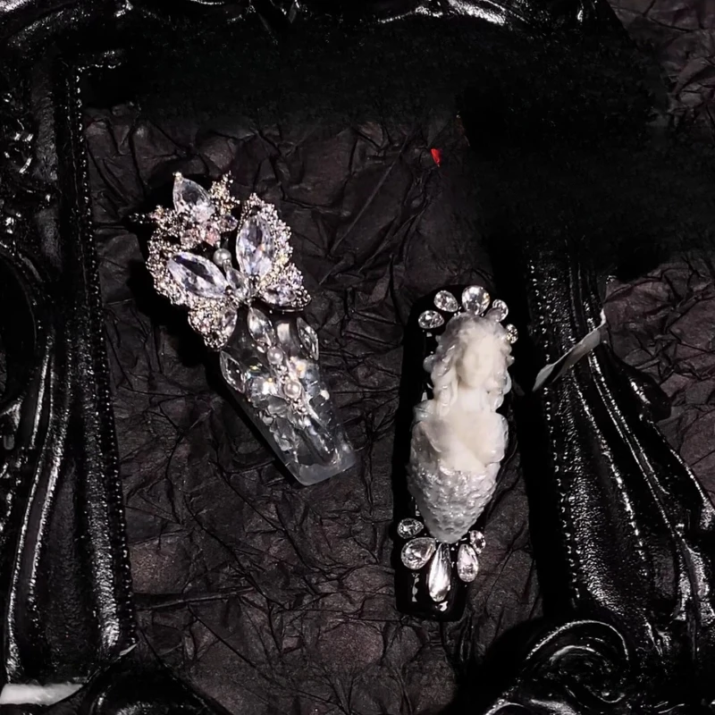 Handmade armor-wearing cat's eye flowing hemp glazed ice through luminous light Year of the Snake Black Mirror