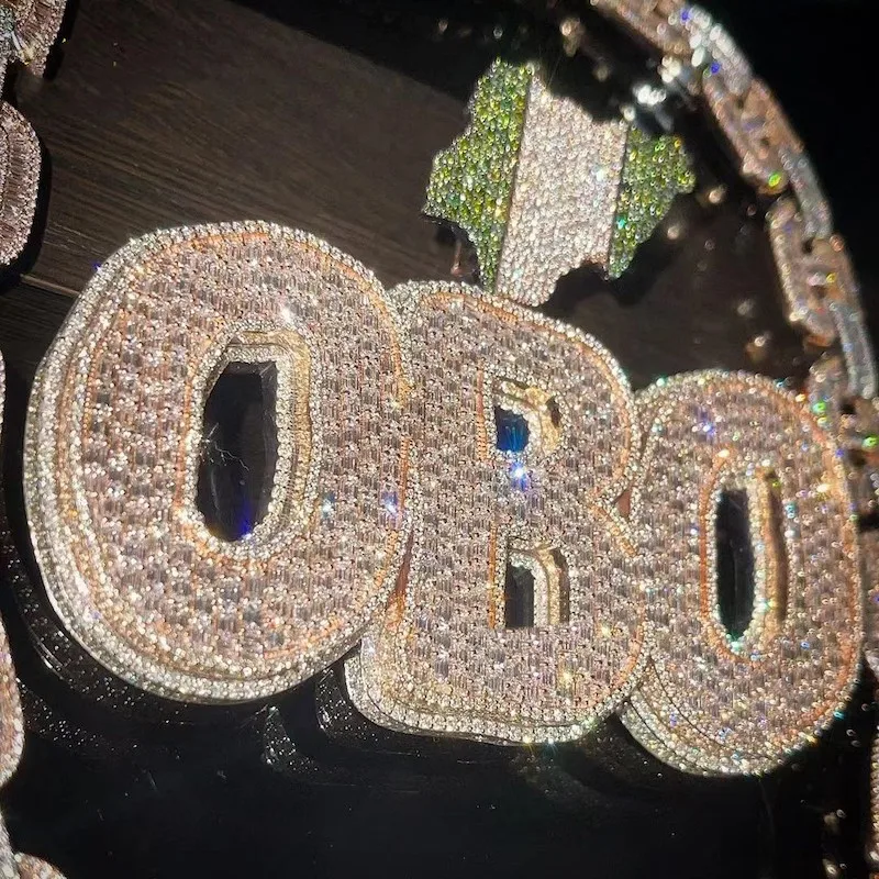 Custom Made 925 Sterling Silver Rose Gold Plated Vvs Baguette Emerald Moissanite Diamond Letter Pendant Hip Hop Men's Chains