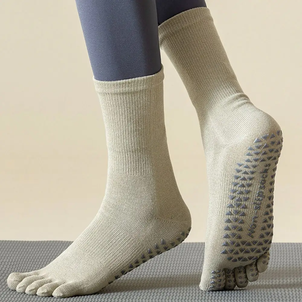 

New Silicone Non-slip Women Yoga Socks Pilates Grip Low-ankle Mid-tube Split Toe Socks High Quality Cotton Indoor Fitness Sock