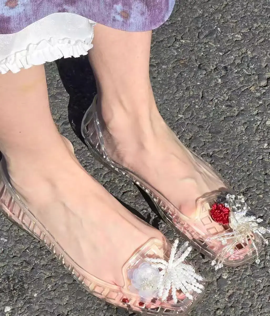 

Корейская прозрачная обувь, летние женские сандалии с кристаллами, полые сандалии на плоской подошве с квадратным носком, ленивые прозрачные тапочки с отверстиями «сделай сам»