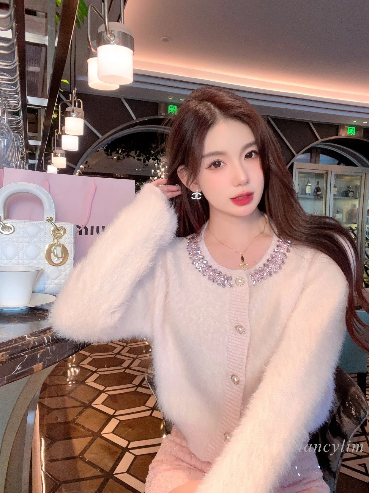 Diamond-encrusted Round Neck Mink Knitted Cardigan Super Good-looking Sweater Women's Autumn New Elegant Knitwear Top 2024