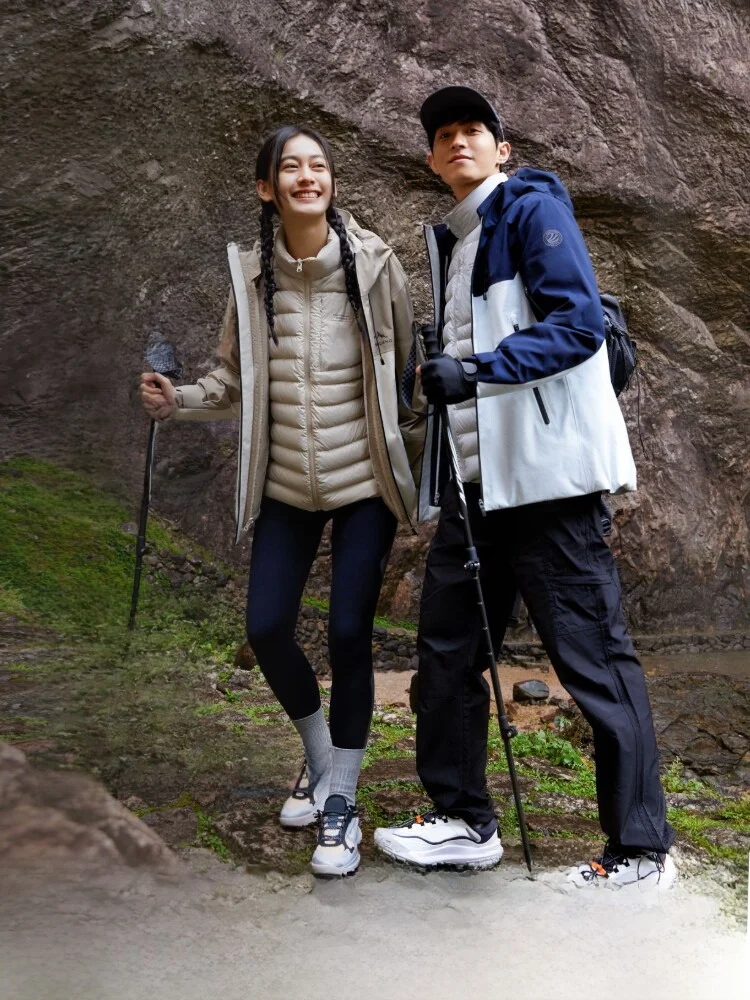 

Bosideng New Tee-in-One Men's And Women's Windproof Waterproof down Jaet Mountain Climbing Fiing Outdoor Clothing