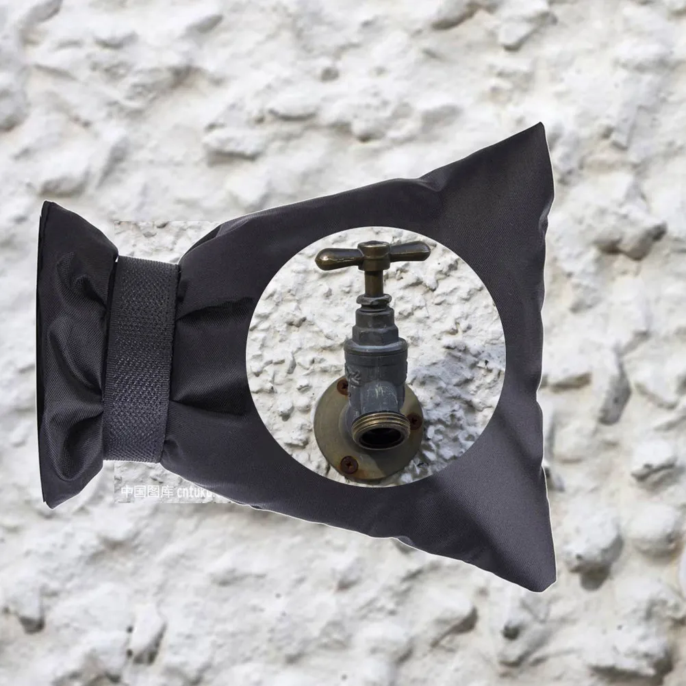 2Pcs Winter Outdoor Faucet Cover Black Anti-Freeze Insulation Easy Install Faucet Protector for Water Tap
